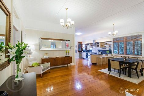 Property photo of 64 The Promenade Camp Hill QLD 4152