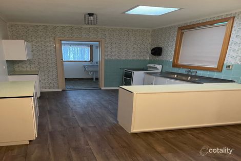 Property photo of 24 Edgecombe Road Davoren Park SA 5113