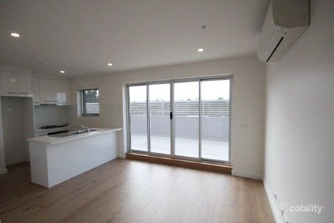 204/558 High St, Thornbury, VIC 3071