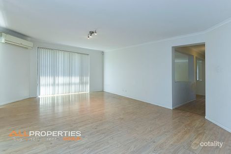 Property photo of 4 Frangipani Place Regents Park QLD 4118