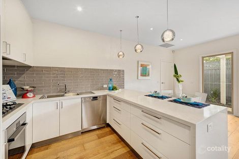 Property photo of 2/23 Norma Road Forest Hill VIC 3131