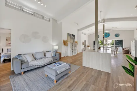 Property photo of 20 Reef Street Saunders Beach QLD 4818