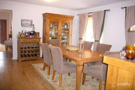 Property photo of 32 Cascade Drive Forest Lake QLD 4078