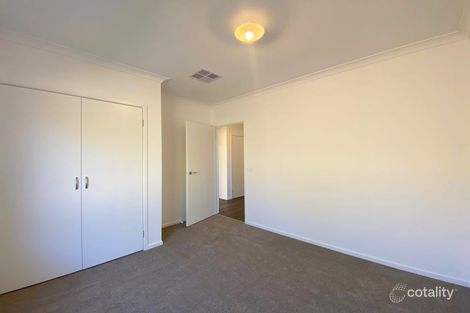 Property photo of 6 Hawksburn Place Mickleham VIC 3064