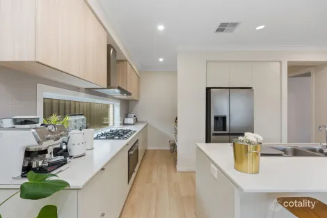 Property photo of 14 Riviera Drive Mount Barker SA 5251