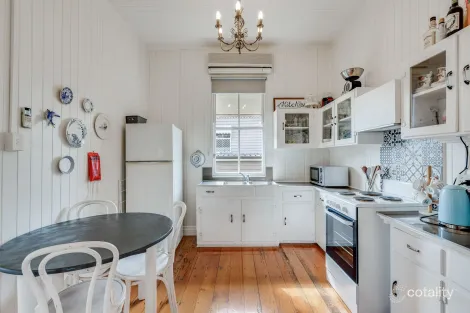 Property photo of 21 Loudon Street South Toowoomba QLD 4350