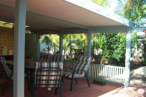 Property photo of 18 Salmon Place Sandstone Point QLD 4511