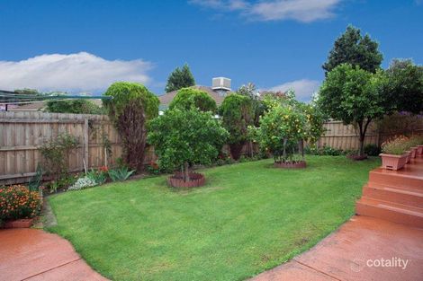 Property photo of 33 Centenary Drive Mill Park VIC 3082