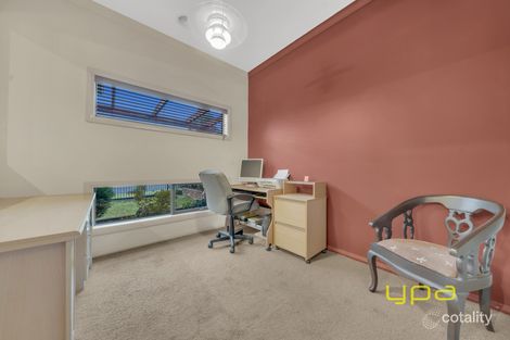 Property photo of 3 Canopy Grove Cranbourne East VIC 3977
