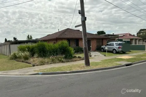 Property photo of 21 Tamarind Crescent Werribee VIC 3030