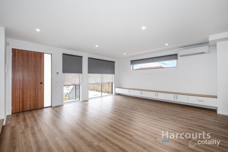 Property photo of 3/35 Welwyn Parade Deer Park VIC 3023
