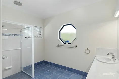 Property photo of 20 Warringal Court Burrum Heads QLD 4659
