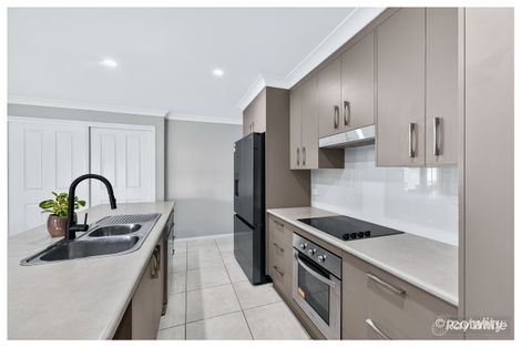 Property photo of 3 Morrell Street Gracemere QLD 4702