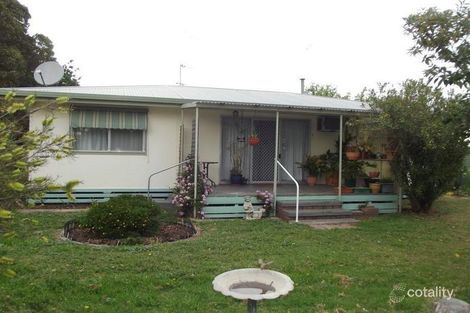 24 Victoria St, Carisbrook, VIC 3464