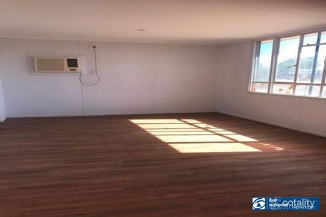 Property photo of 32 Armstrong Way Newman WA 6753