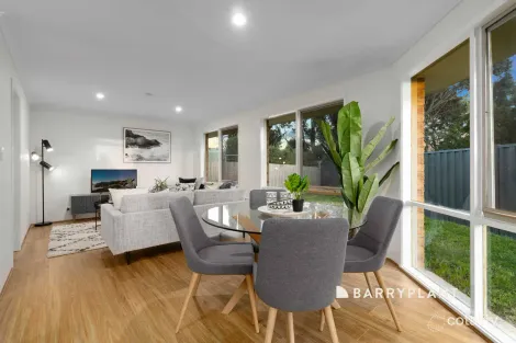 Property photo of 2 Alema Court Narre Warren South VIC 3805