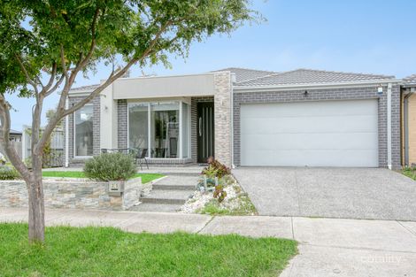 35 Aldergrove Pde, Mickleham, VIC 3064