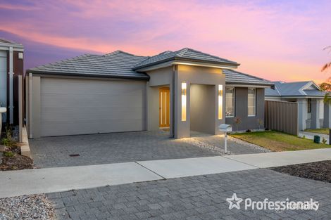 4 Bewick Ave, Yanchep, WA 6035