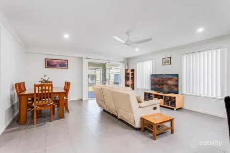 Property photo of 10 Sustainability Court Narangba QLD 4504