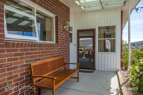 Property photo of 15 St Helens Street Lindisfarne TAS 7015