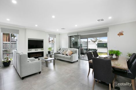 Property photo of 35 Aldergrove Parade Mickleham VIC 3064