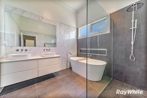 Property photo of 7 Bannister Street North Bendigo VIC 3550