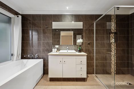 Property photo of 123 Glen Eagles Drive Robina QLD 4226