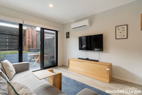 Property photo of 10 Zenith Walk Greenvale VIC 3059