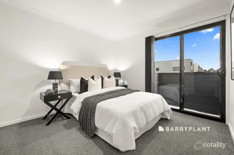 Property photo of 57 Nugget Way Cranbourne East VIC 3977