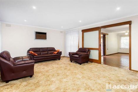 Property photo of 17 Manikato Court Mill Park VIC 3082