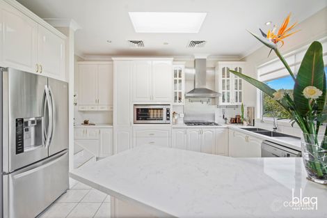 Property photo of 40 Taminga Crest Cordeaux Heights NSW 2526