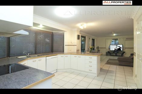 Property photo of 32 Dampier Crescent Drewvale QLD 4116