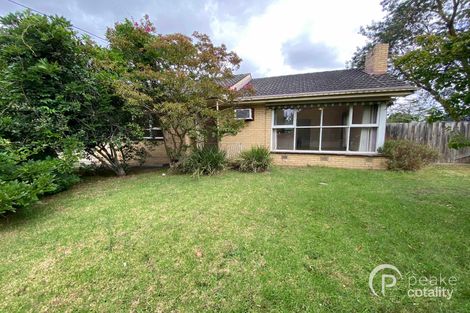 Property photo of 2 Evan Street Berwick VIC 3806