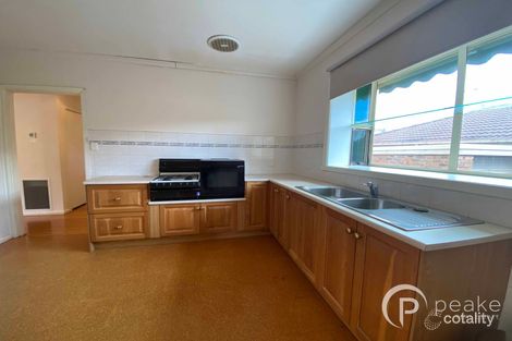 Property photo of 2 Evan Street Berwick VIC 3806