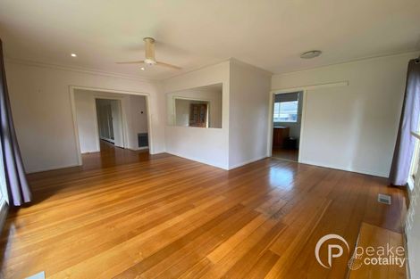 Property photo of 2 Evan Street Berwick VIC 3806