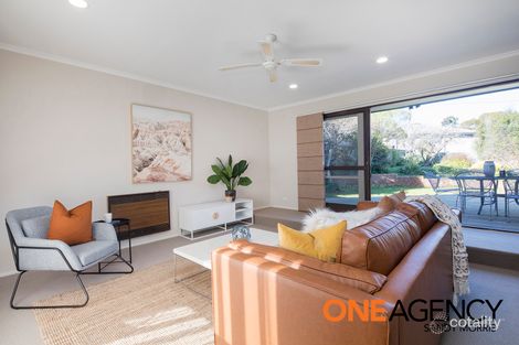 Property photo of 6 Hinckley Place Kambah ACT 2902