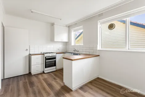 Property photo of 3/30 Narong Road Caulfield North VIC 3161