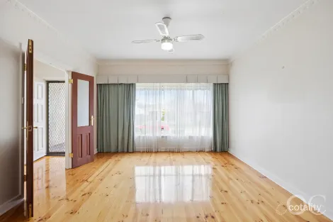 Property photo of 42 Karri Drive Dernancourt SA 5075