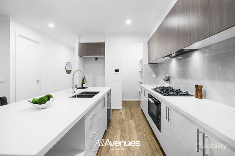 Property photo of 21 Golden Gate Drive Clyde North VIC 3978