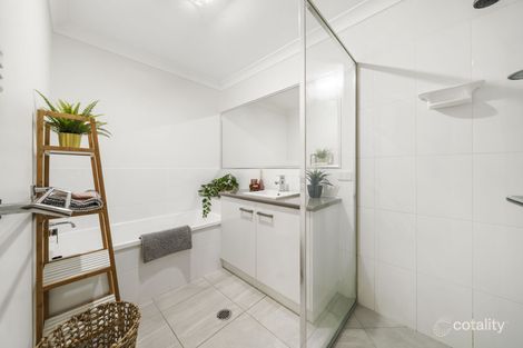 Property photo of 2/77 Ruthven Street Harlaxton QLD 4350