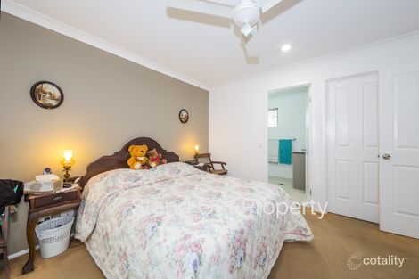 Property photo of 37 Eimeo Place Sandstone Point QLD 4511
