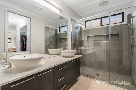 Property photo of 85 Rossack Drive Grovedale VIC 3216