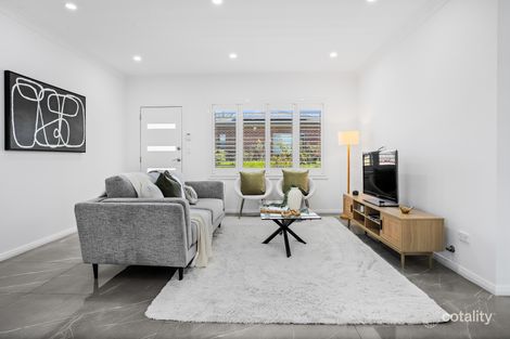 Property photo of 95E Girraween Road Girraween NSW 2145