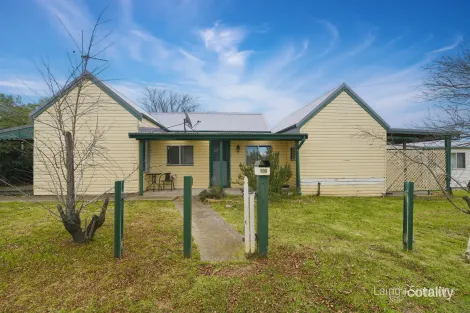 100 Golgotha St, Armidale, NSW 2350