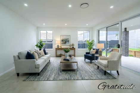 Property photo of 44 Cassio Way Rosemeadow NSW 2560