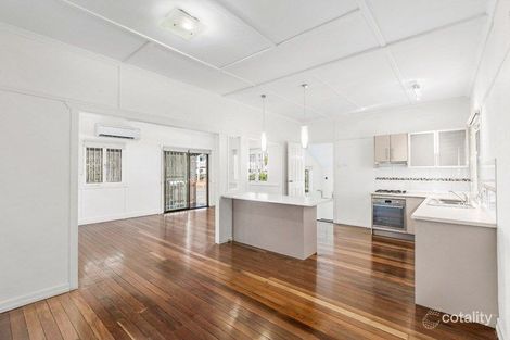 Property photo of 59 Grattan Terrace Wynnum QLD 4178