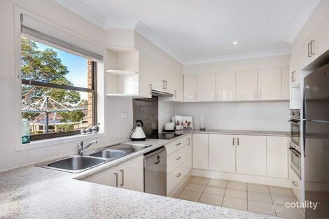 Property photo of 11 St Marks Crescent Figtree NSW 2525