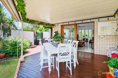 1/20 Jenaya Pl, Labrador, QLD 4215