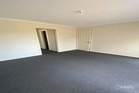 Property photo of 11 Admiralty Circuit Smithfield SA 5114