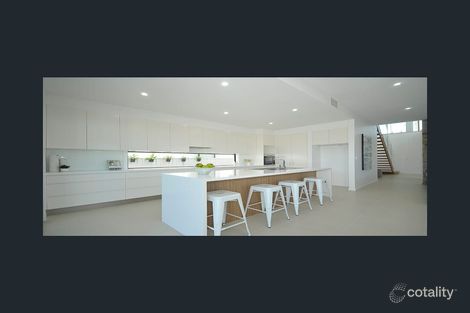 Property photo of 2 Meredith Drive Broadbeach Waters QLD 4218